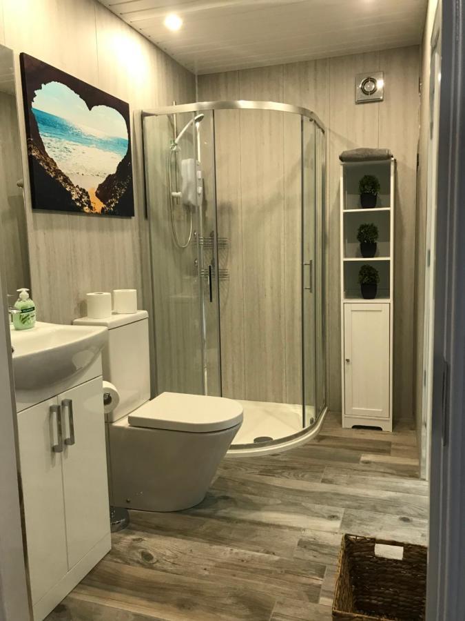 1 Gullion Lodge 뉴리 외부 사진